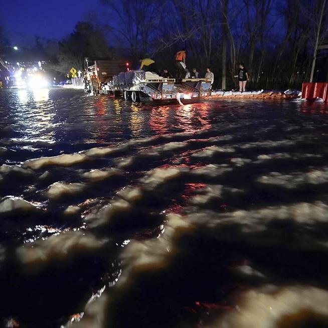 Snowmelt spurs flooding from Southwest to Rockies, 2 rescues